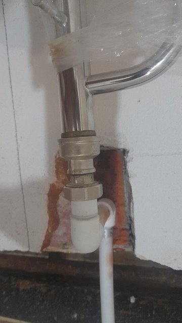 Установка полотенцесушителя