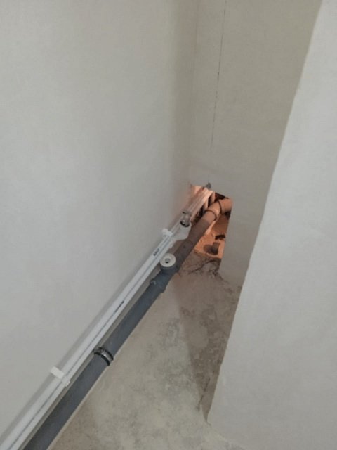 Прокладка полипропиленовых труб в новостройке ЖК Балтийский